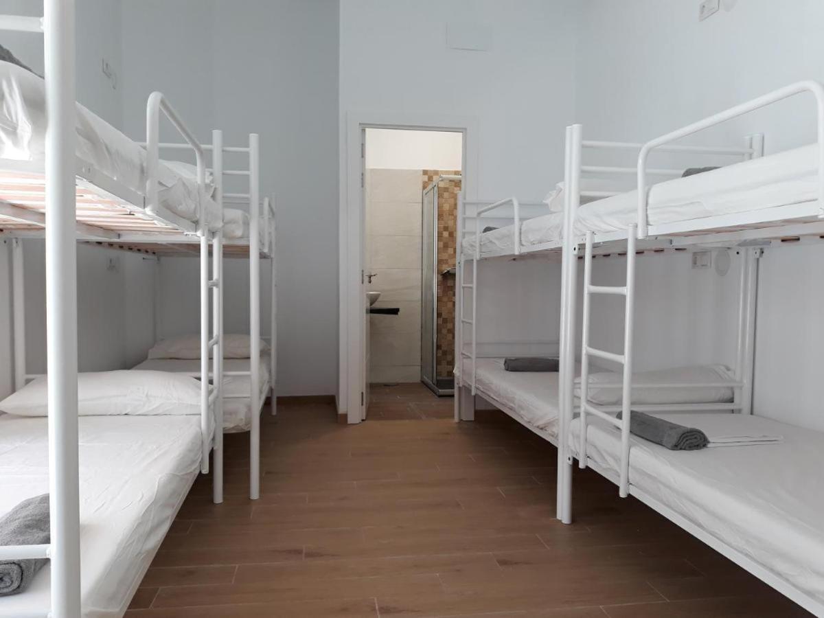 Hub Hostel Sevilla Kültér fotó